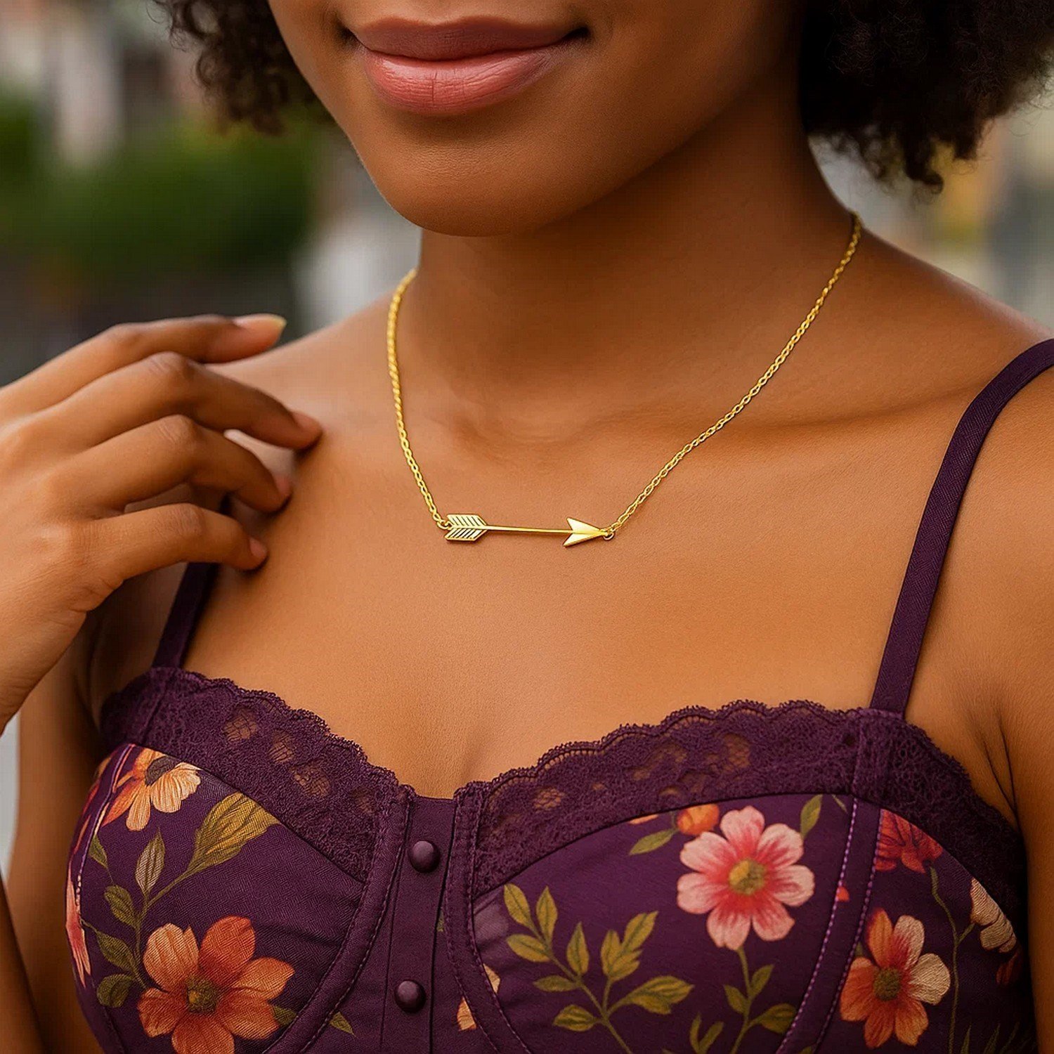 14k Yellow Gold Chain Necklace with Horizontal Arrow Pendant - Image 5