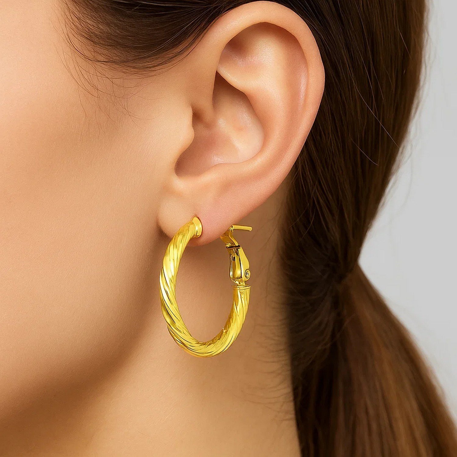 14k Yellow Gold Petite Twisted Round Hoop Earrings(3x20mm) - Image 3