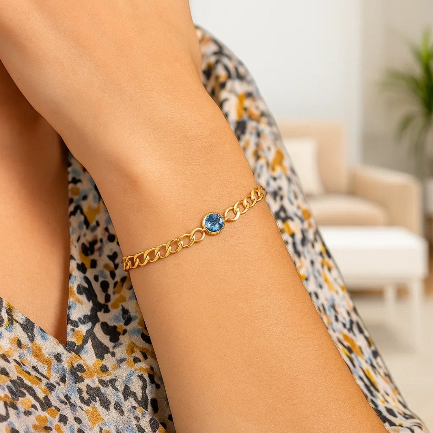 14K Yellow Gold Blue Topaz Curb Chain Bracelet (3.60 mm) - Image 5